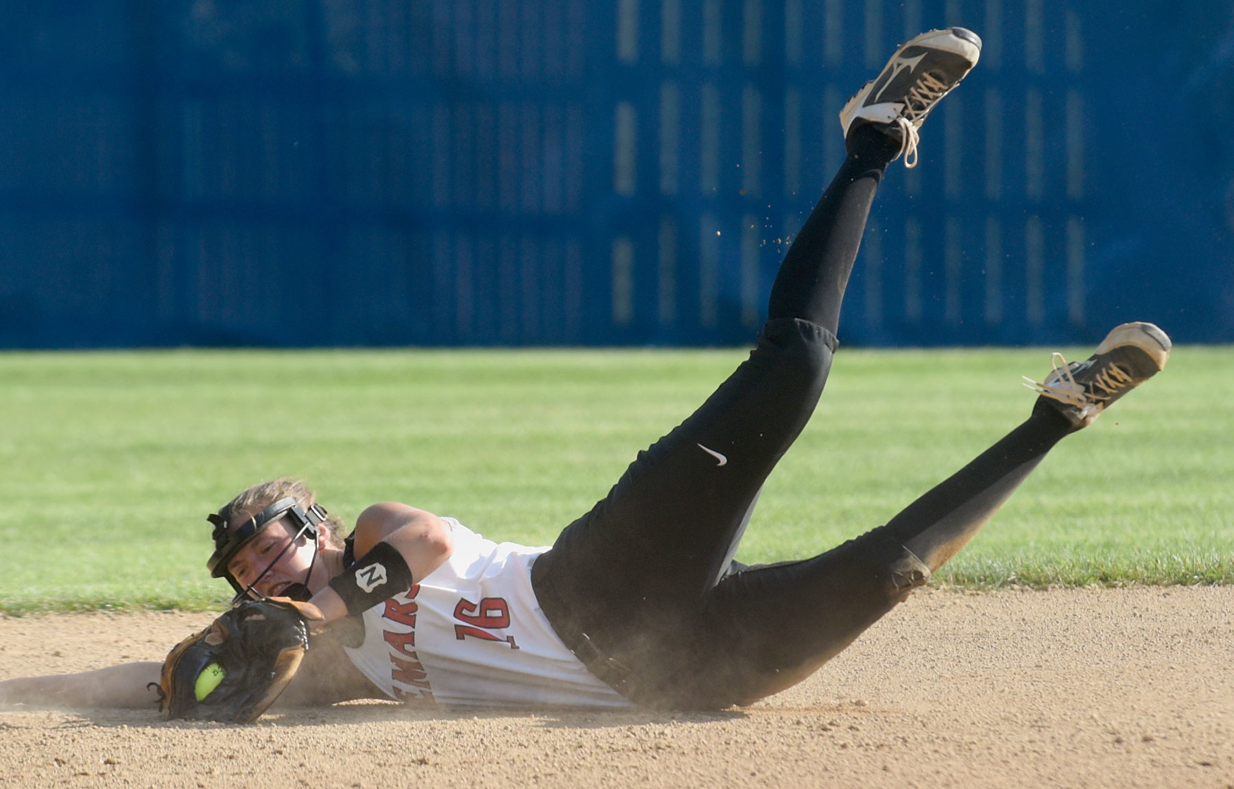 Softball Le Mars at Bishop Heelan